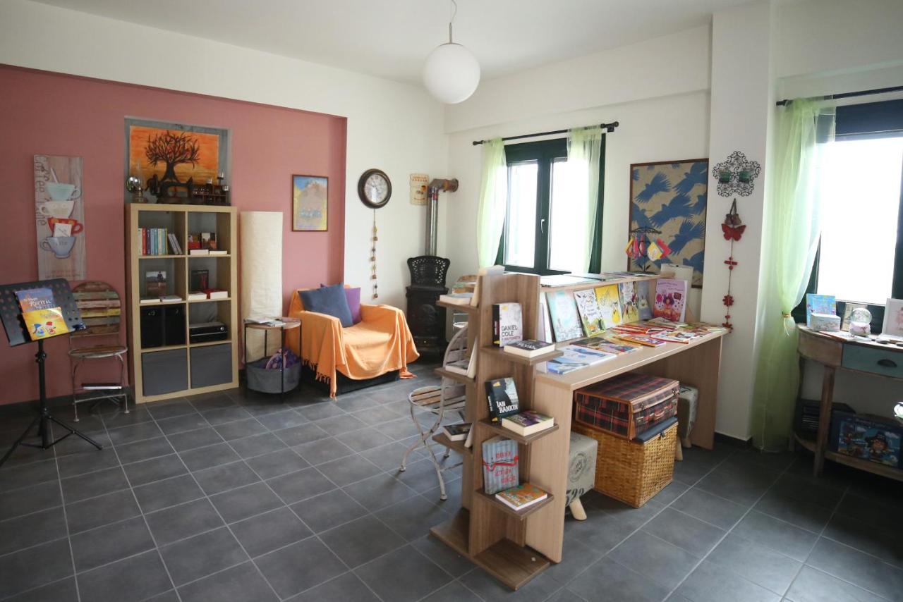 Eri Rooms To Let Raches  Eksteriør bilde