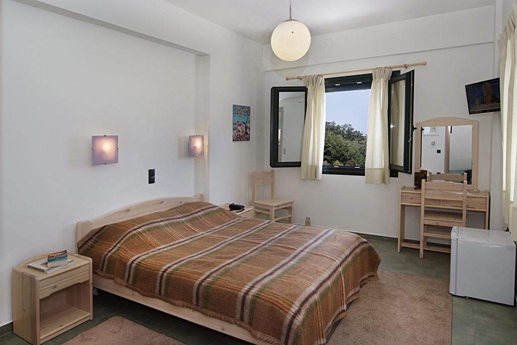 Eri Rooms To Let Raches  Rom bilde